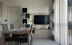 Urban Chic House
